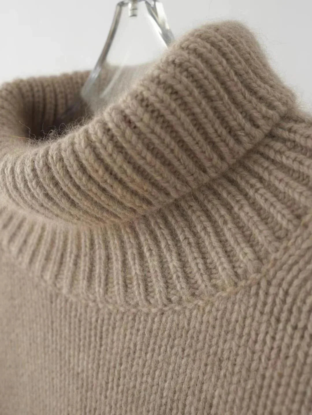 LENA | TURTLENECK SWEATER - Prestiqlo